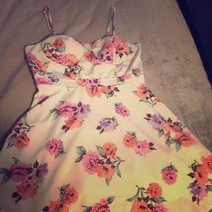 Cute spring dress 💕